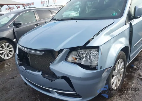 2013 Chrysler Town & Country Touring из США, поврежденный, VIN 2C4RC1BG0DR792838